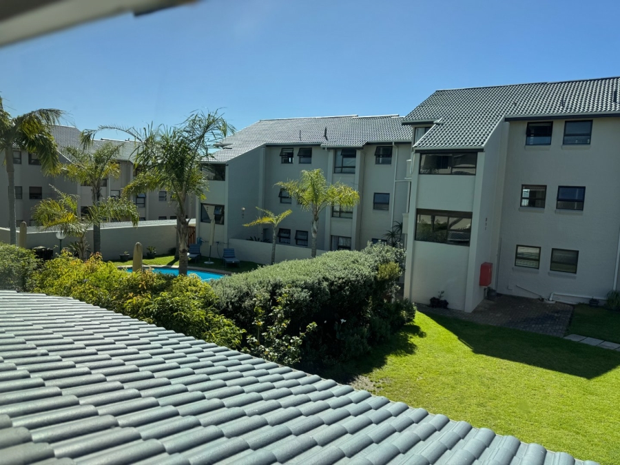 To Let 4 Bedroom Property for Rent in Bowtie Western Cape